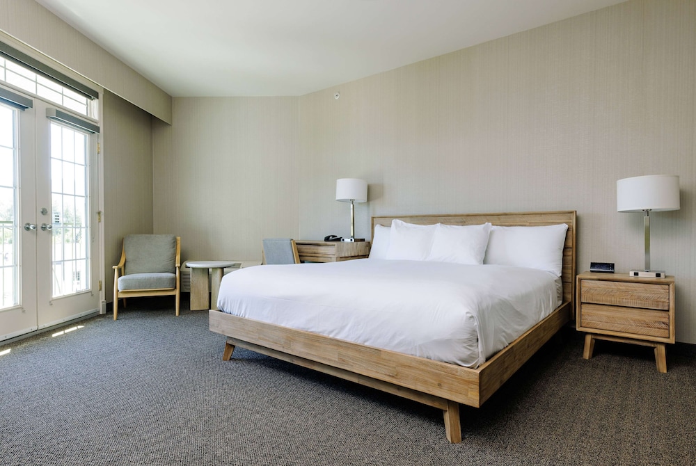 Efficiency, Room, 1 King Bed, Non Smoking - Photo 1