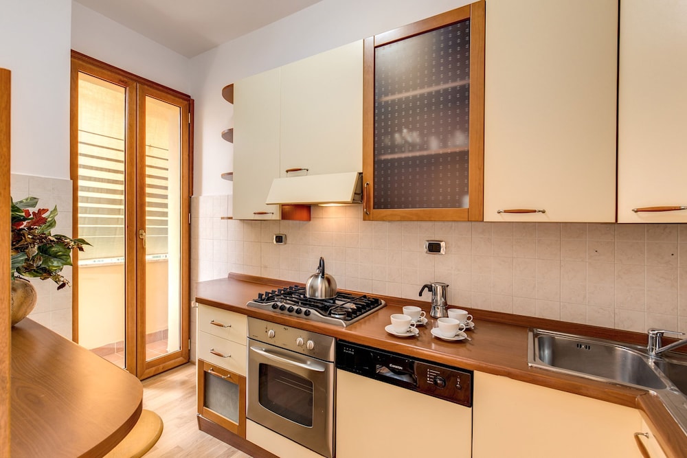 Apartment, 2 Bedrooms (Via Gallia 96) photo 2