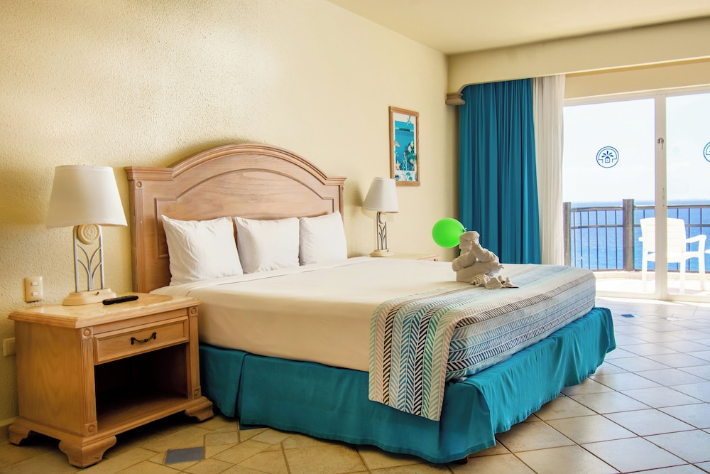 Balcony Athletic Ocean View Guarantee