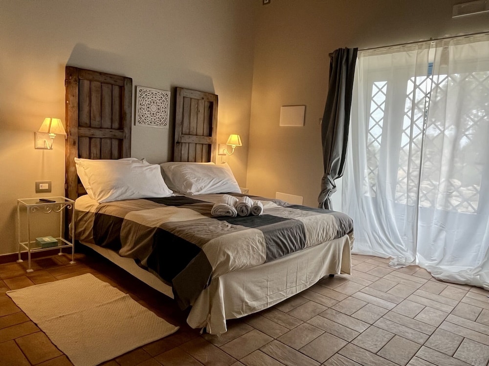 Traditional Double or Twin Room photo 3