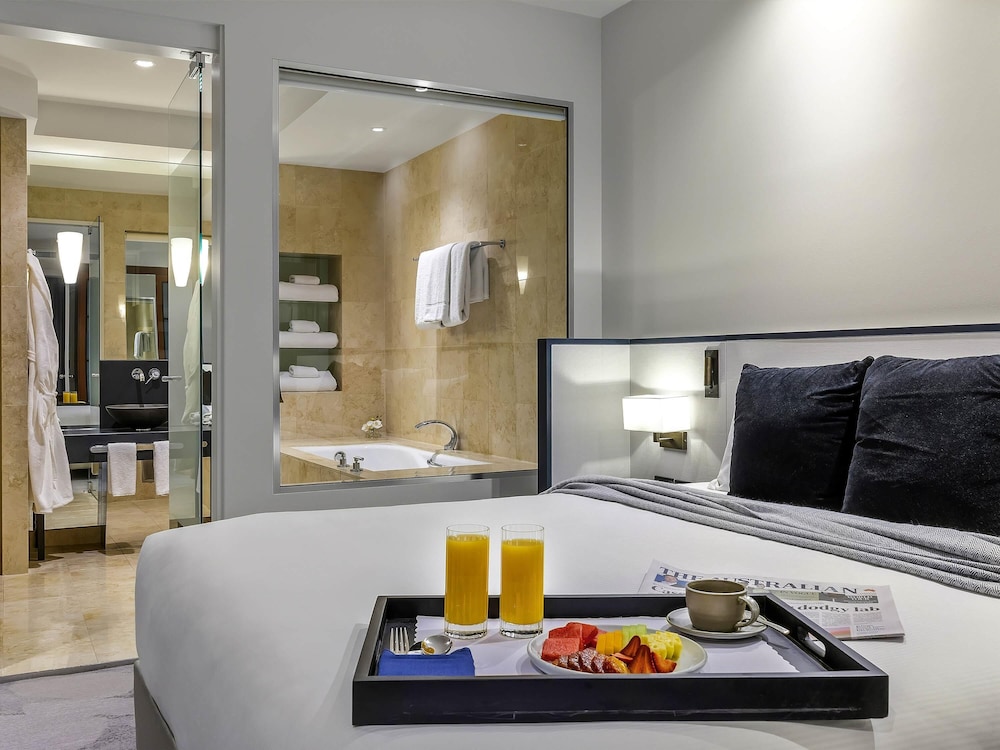 Peppers Premium King Deluxe Suite - Photo 6
