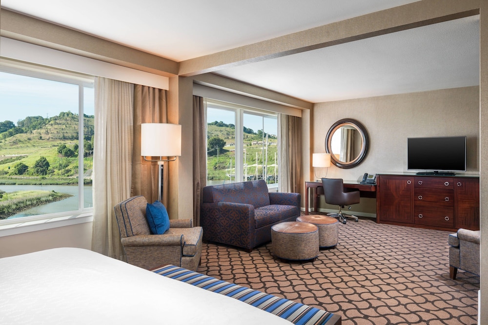 Executive Room, 1 King Bed - Photo 1