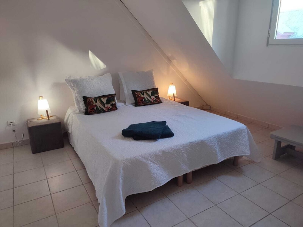 Standard House photo 3