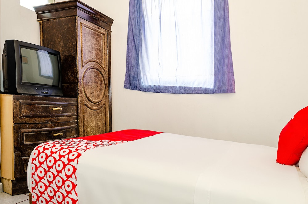 Standard Room (Three beds) - Photo 4