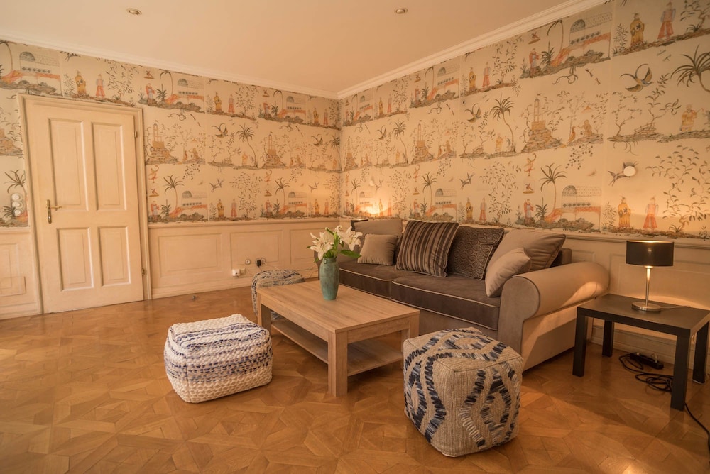 Palais Trapp, Photo 8