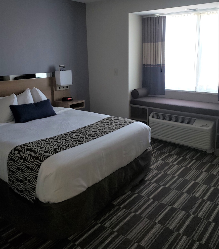 Room, 1 Queen Bed, Non Smoking photo 3