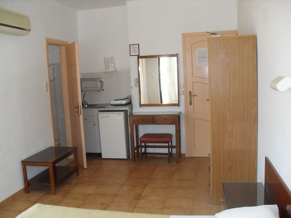 Basic Double Room