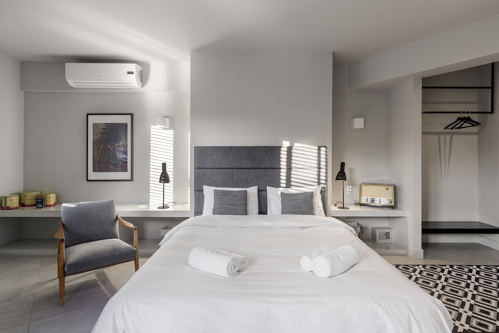 Basic Suite photo 1