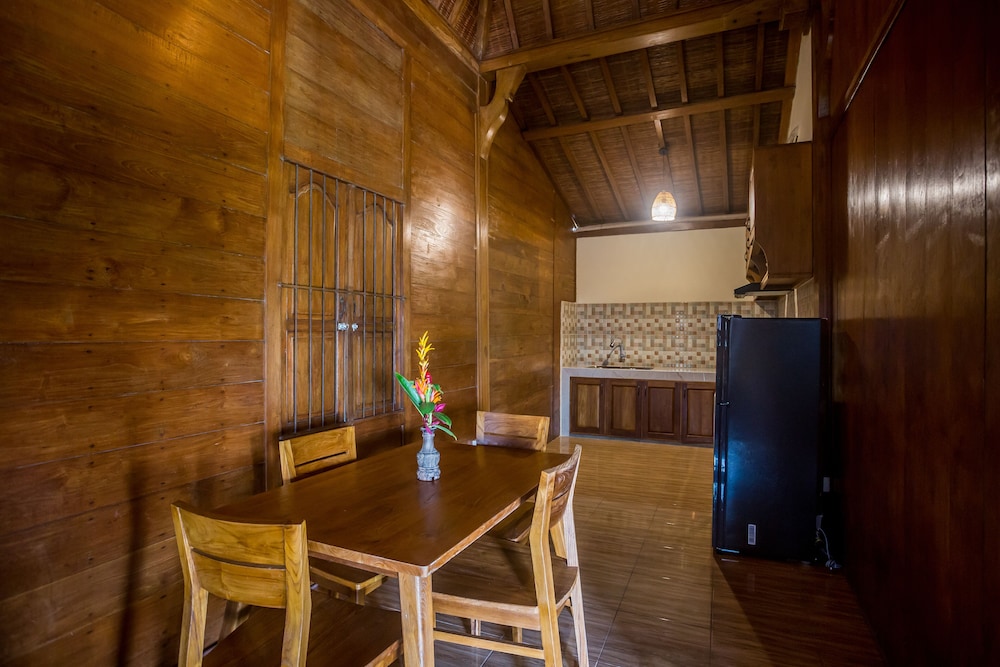 Family Room - Photo 3