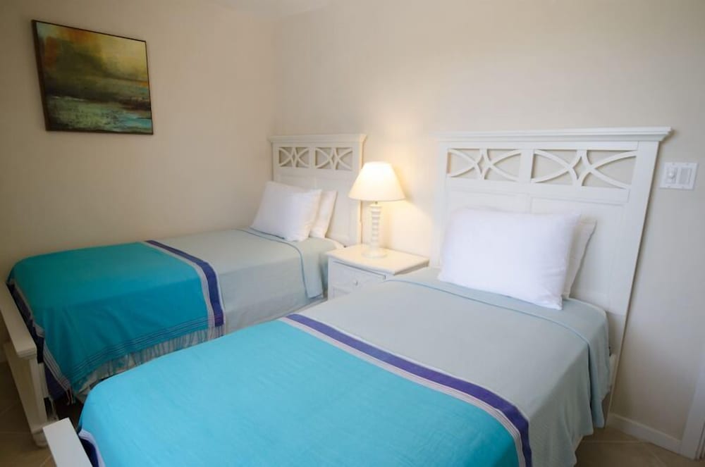 Family Suite, 4 Bedrooms photo 2