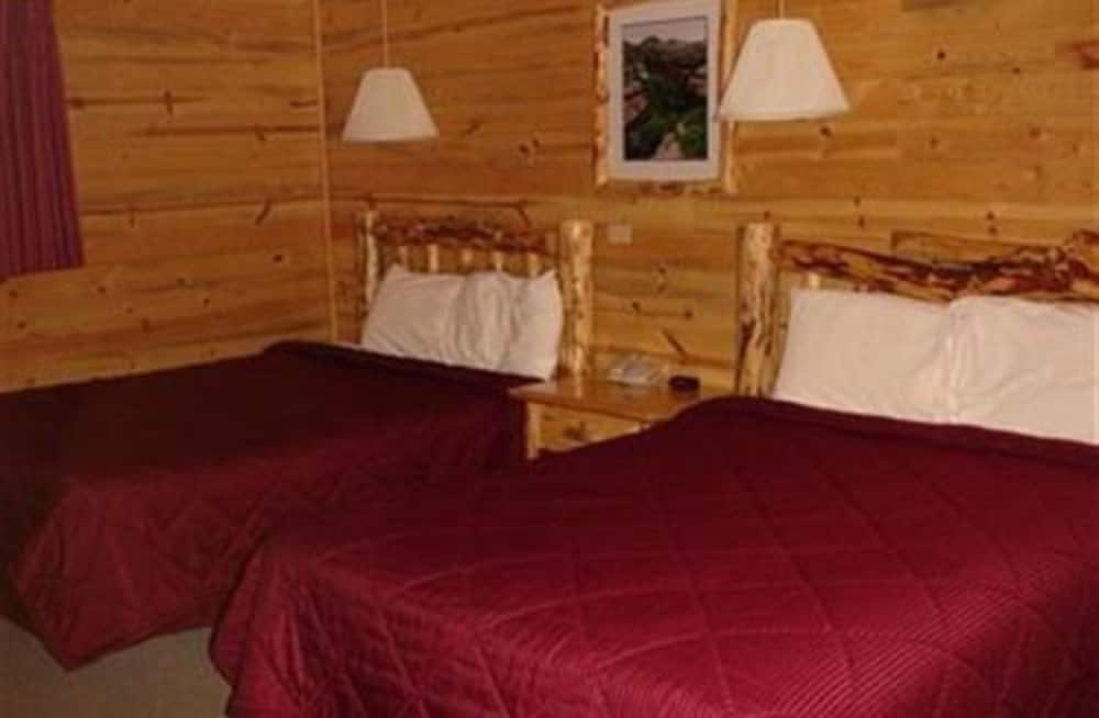 Colorado Room, 2 Queen Beds, Ground Floor