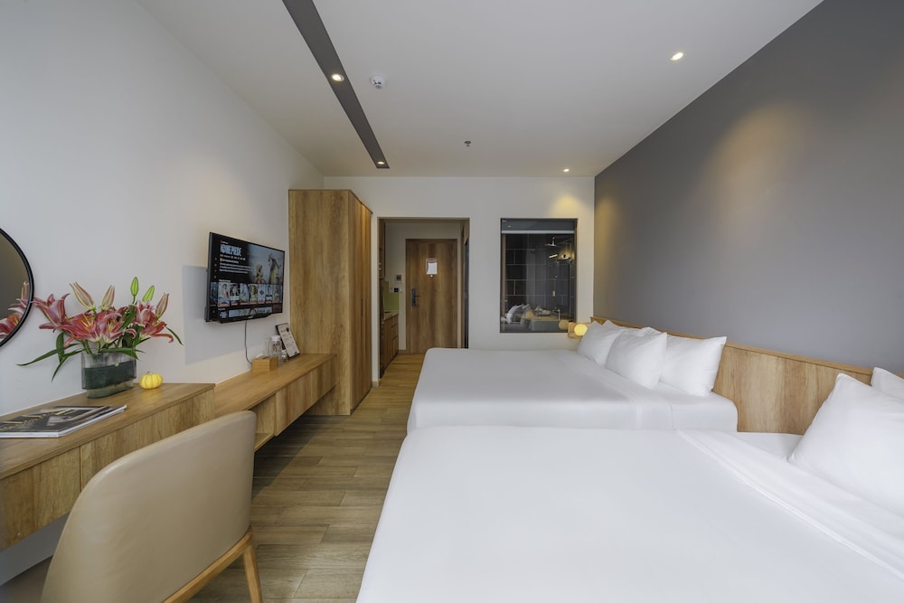 Premium Studio, Multiple Beds, Balcony
