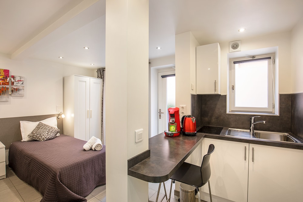 Superior Twin Room, Kitchenette photo 3