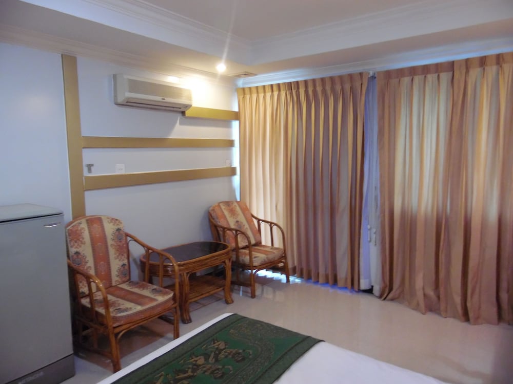 Deluxe Single Room