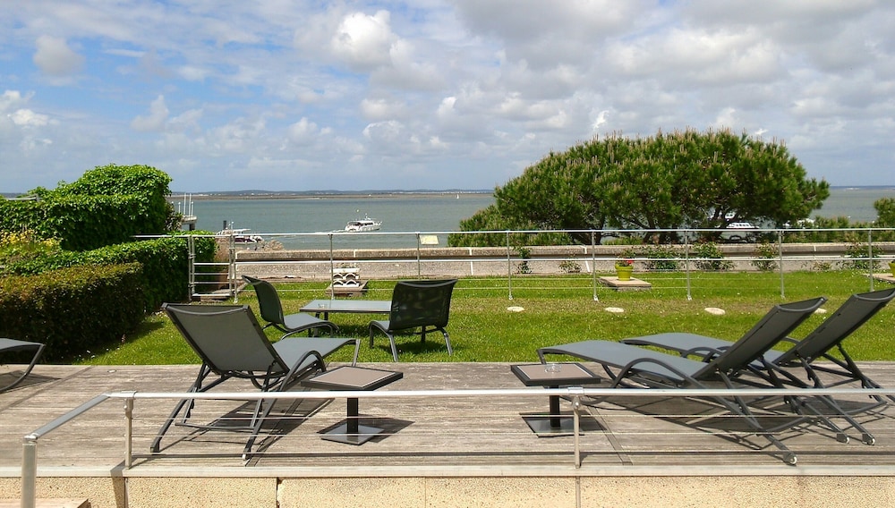 Superior Double Room, Terrace, Sea View - Photo 5