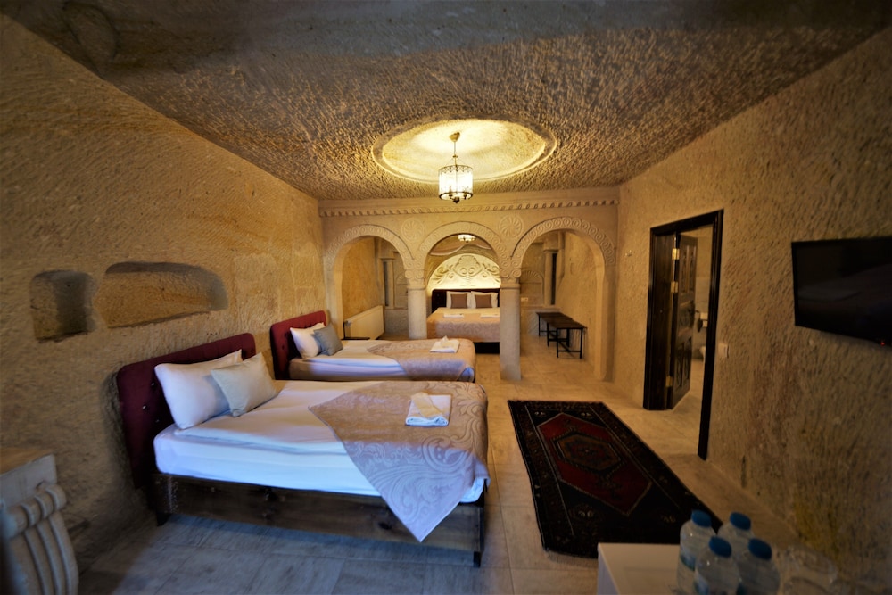 Family Room photo 1