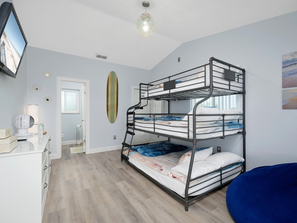 House, Multiple Beds, Patio, Ocean View photo 3