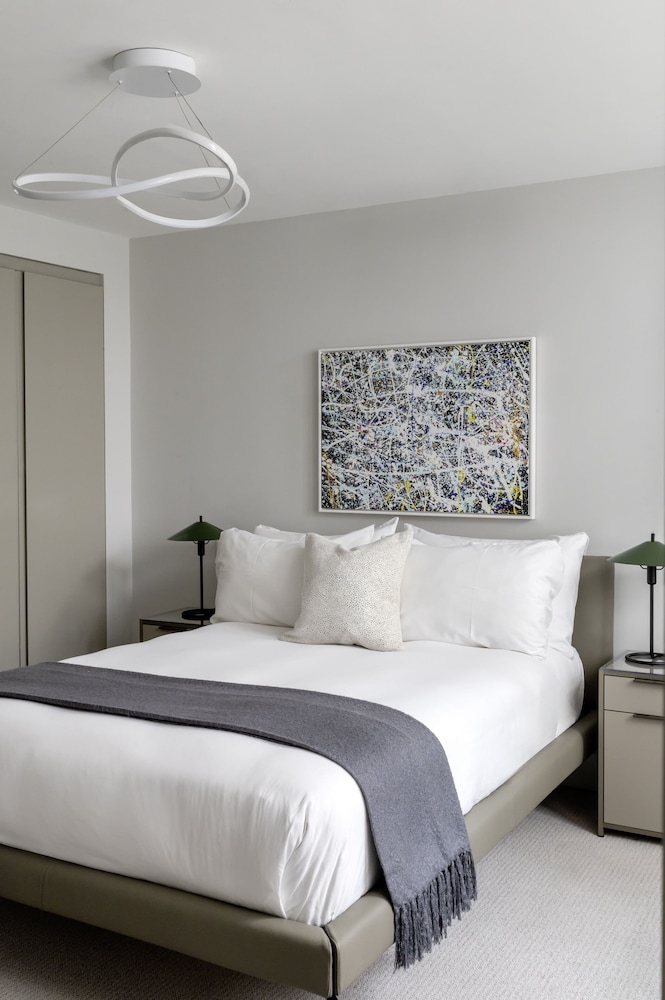 One Bedroom Suite Accessible photo 2