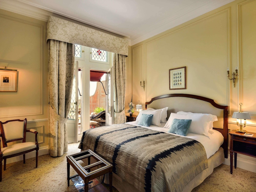 Superior Room, 1 Queen Bed, Terrace, Garden View