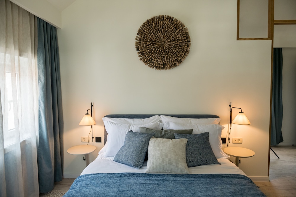 Deluxe Suite - Photo 3