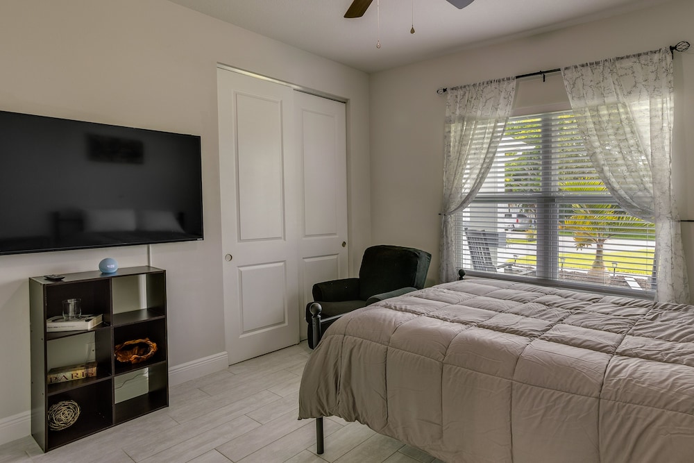 House (4 Bedrooms) photo 2