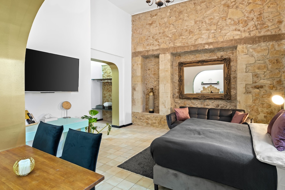Luxury Room photo 2