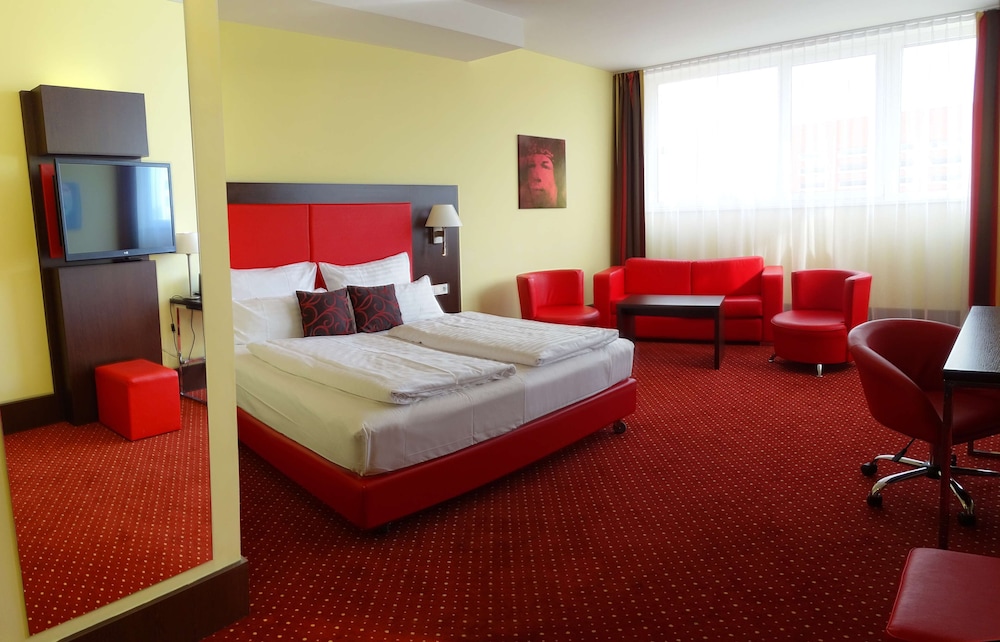 Standard Room, 2 Twin Beds photo 2