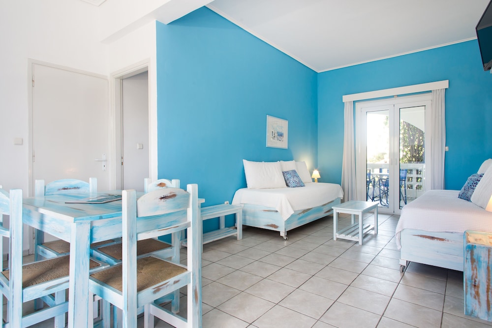 Family Apartment, 1 Bedroom photo 2