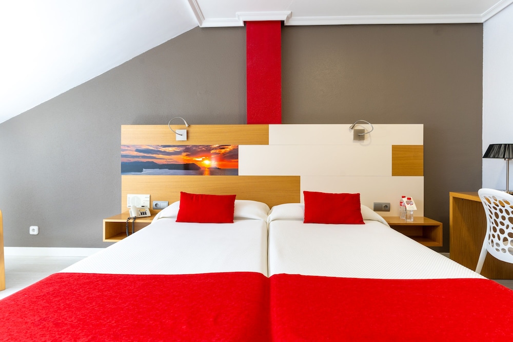 Double Room - Photo 11