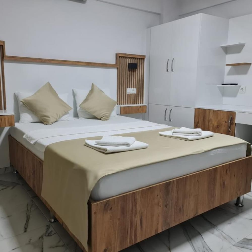 Standard Double Room, City View photo 1