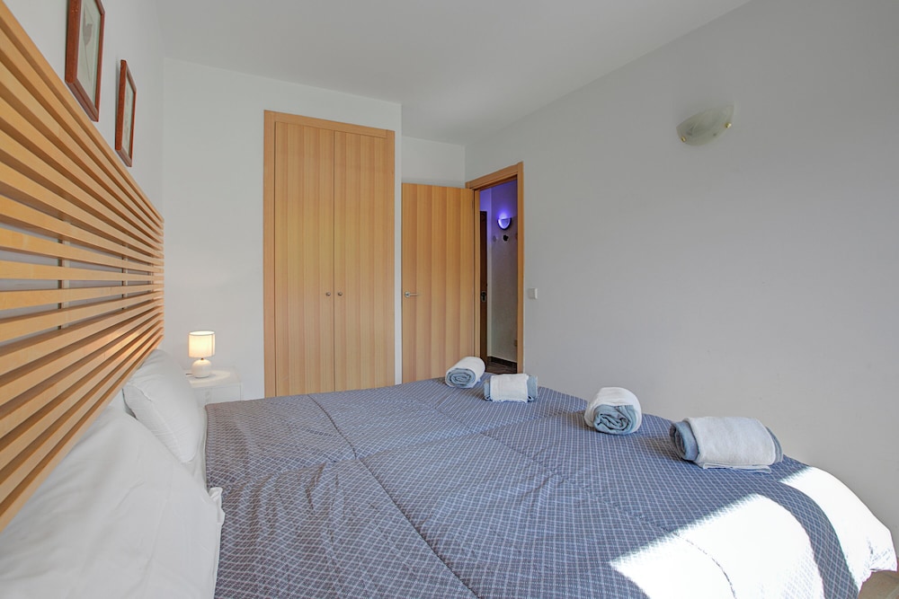 Family Apartment, Multiple Bedrooms (Andorra Friends' Ski Apartment)