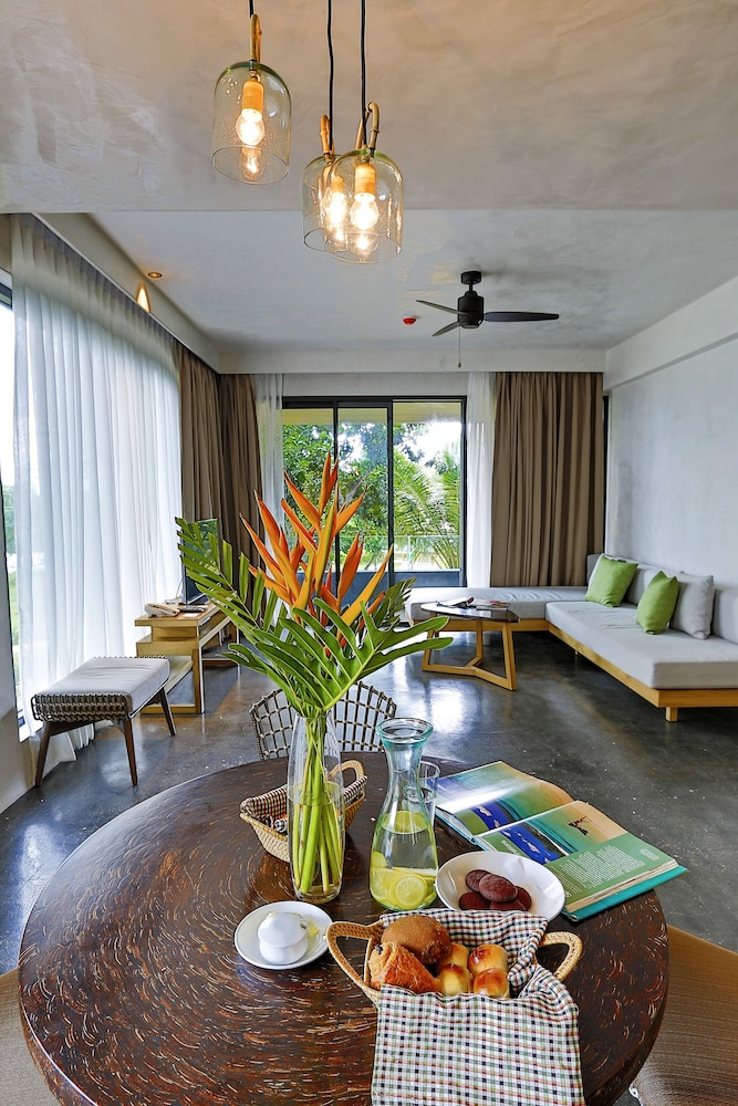 One Bedroom Suite - Photo 5