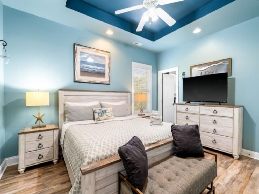 House, 5 Bedrooms photo 3