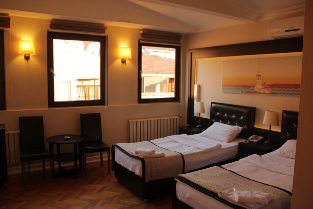 Club Quadruple Room, 1 Bedroom photo 2