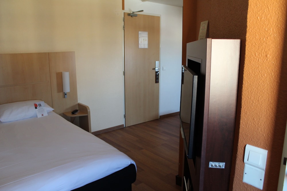 Standard Double Room, 1 Double Bed - Photo 3