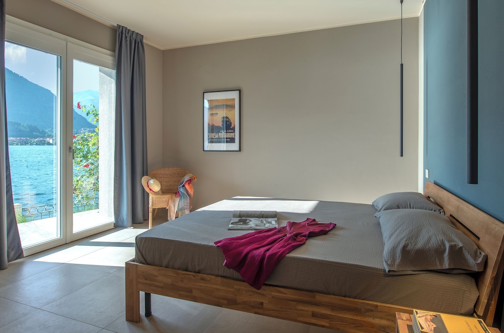Luxury Condo, Lake View photo 1
