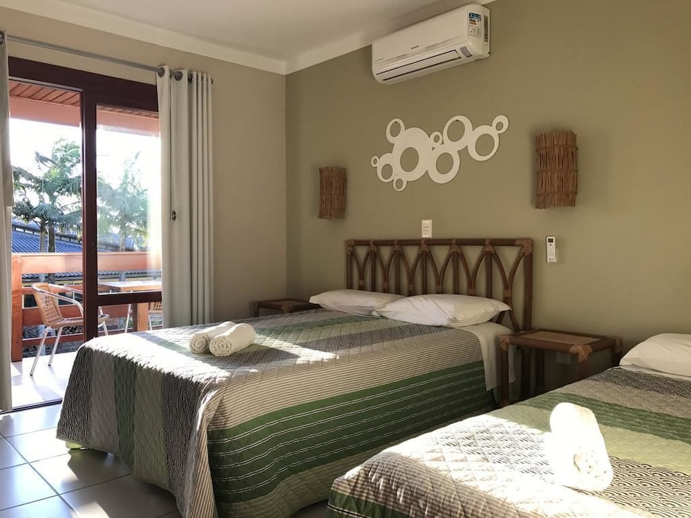 Triple Room, Balcony (Com Café da Manhã) photo 3