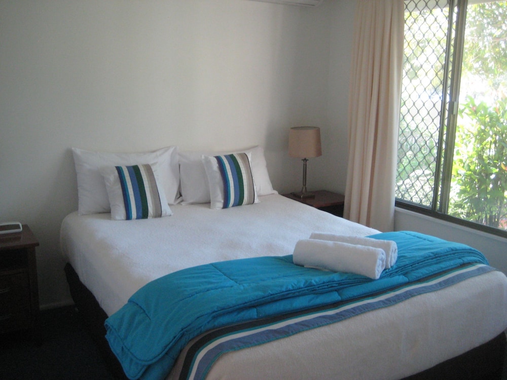 Villa, 3 Bedrooms, Ground Floor photo 2