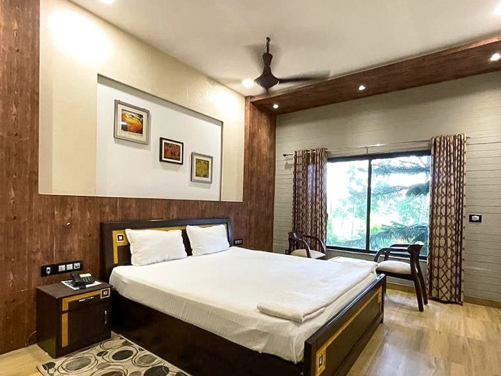 Deluxe Room - Photo 1
