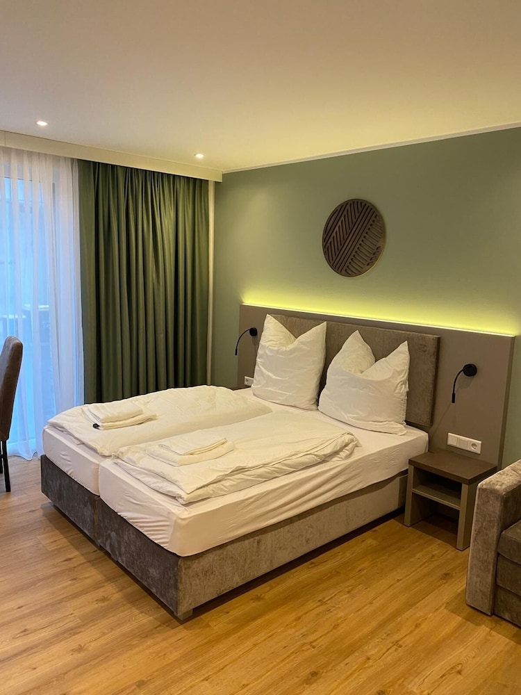 Deluxe Double Room, Kitchenette photo 1