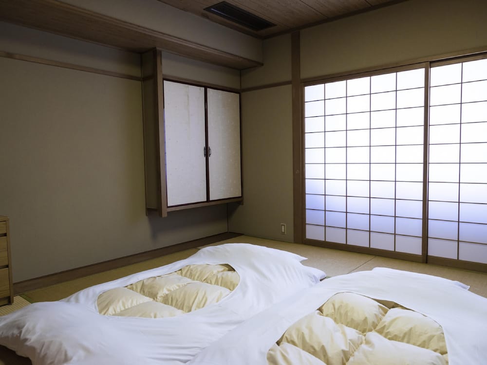 Traditional Room, Non Smoking - Photo 4