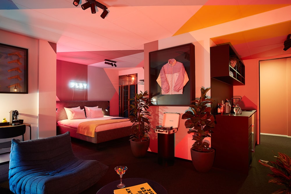 Penthouse photo 3