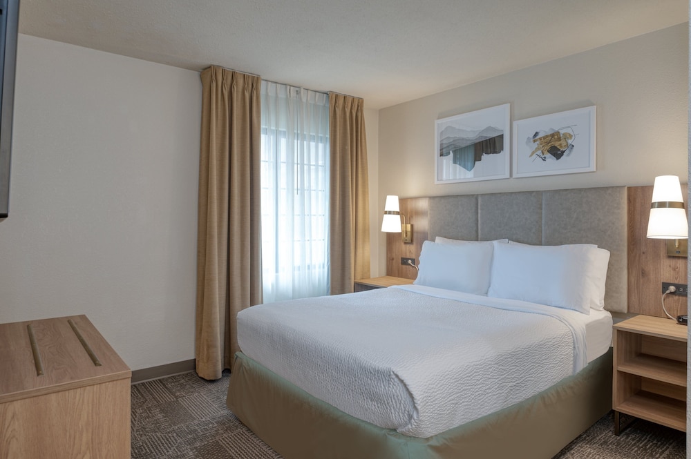 Suite, Multiple Beds - Photo 7
