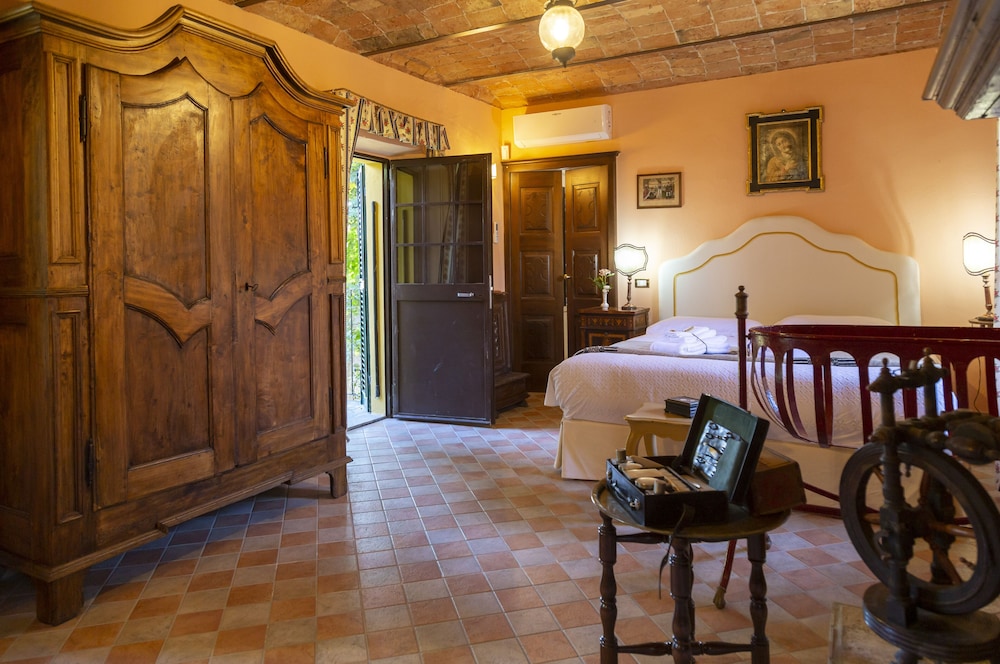 Luxury Room