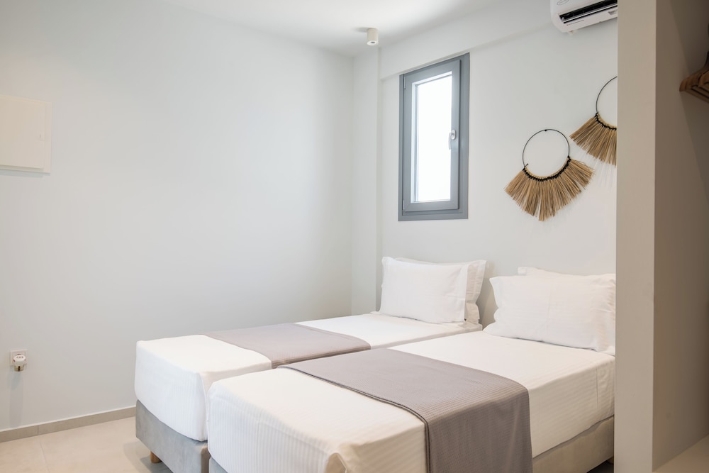 Superior Double or Twin Room, Non Smoking, Pool View