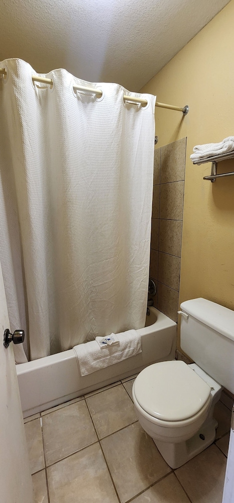 Room, 2 Double Beds, Smoking photo 2
