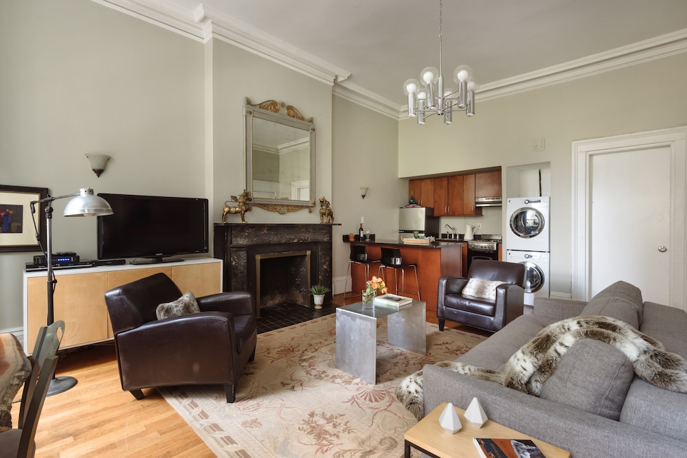 The Director's Suite photo 1