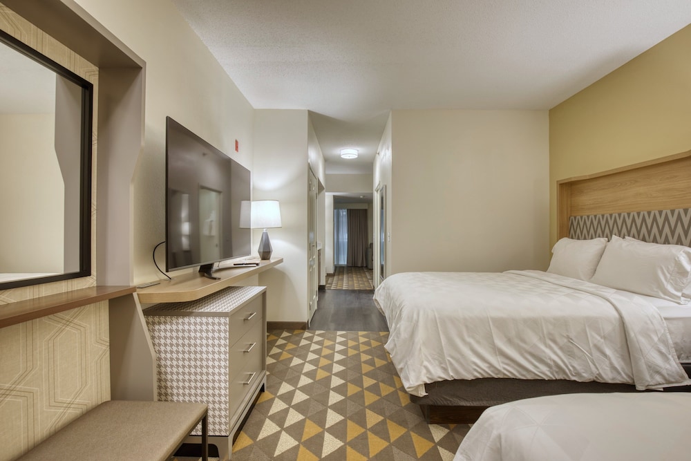 Suite, 2 Queen Beds