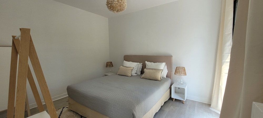 Apartment photo 1