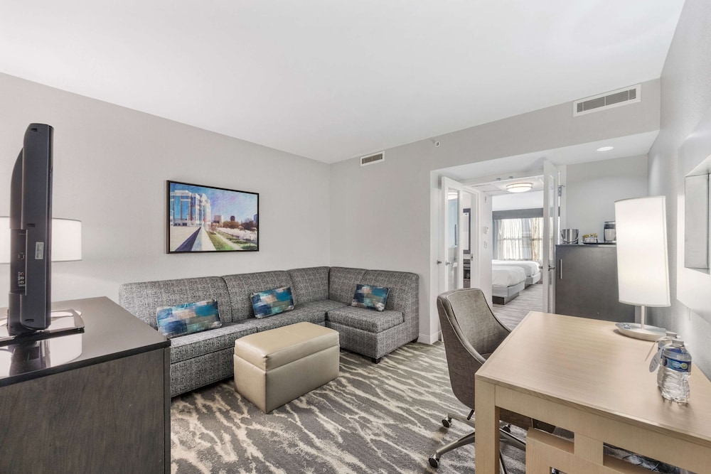 Suite, 2 Queen Beds, Non Smoking, Courtyard Area - Photo 1